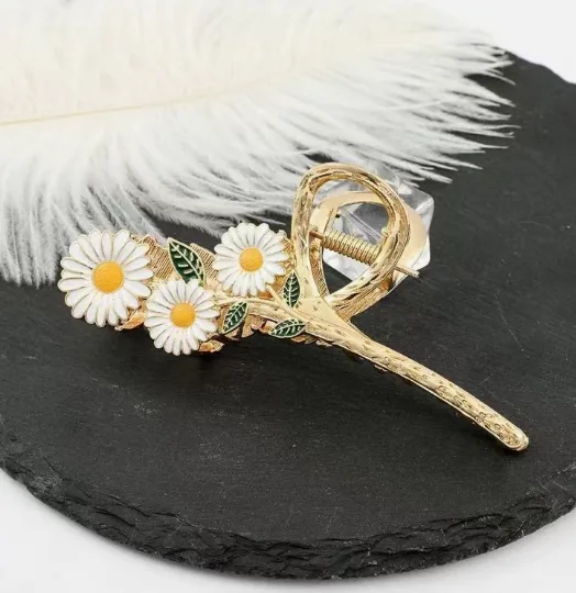 Daisy Hair Claw